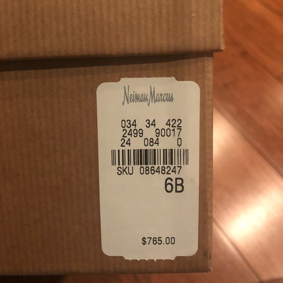 Christian Louboutin Ograde Pump in Beige - Picture 4 of 6